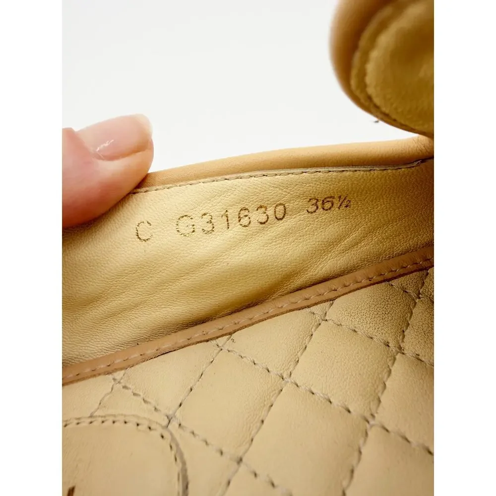 Chanel Black CC Logo Slipper Loafers Lambskin Beige Trim Flats Size 36.5 EU 6.5